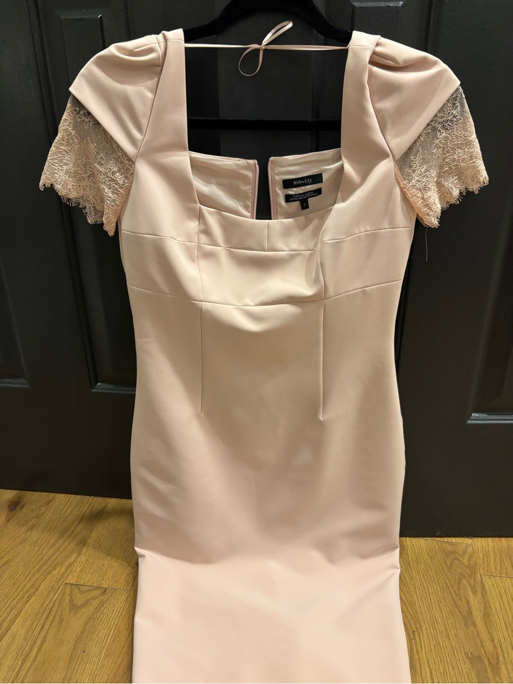 RW&CO. Lace Sleeve Midi Dress in Pink Size 2 Like New